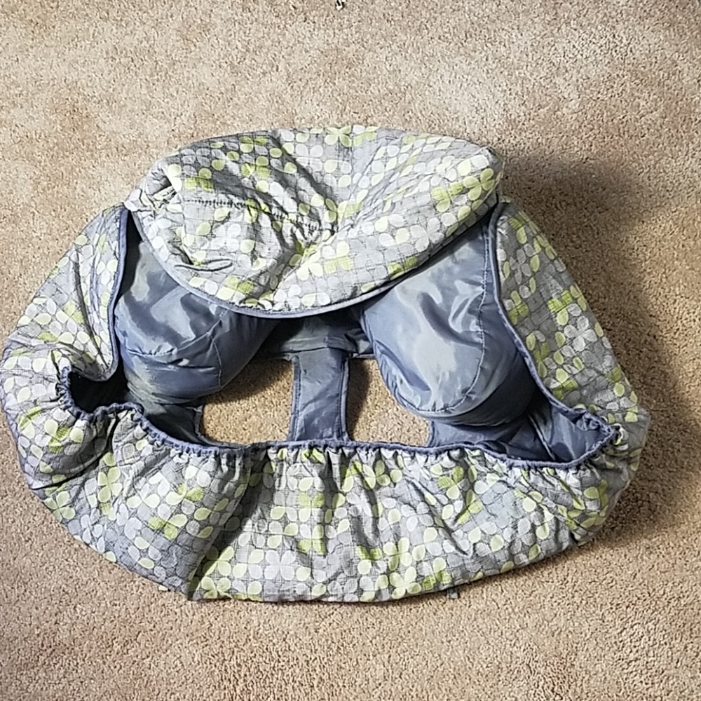 Kids gray and green print grocery cart cover